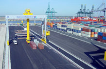 Ponts-gerbeurs automatisés de GPT dans le port d'Anvers